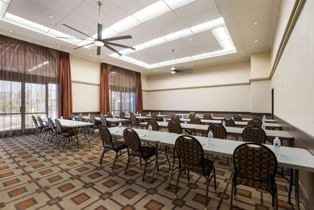 Western Hotel 3*